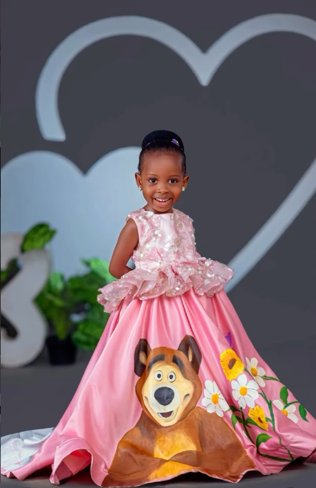 Hermazing Signatures hand painted birthday dress